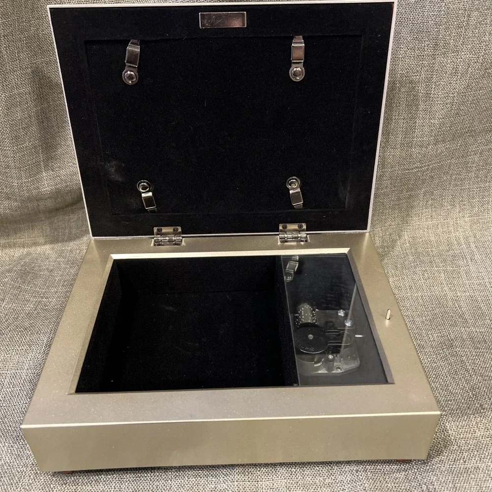 VTG Sankyo Noah's‎ Ark Music Jewelry Box /  Photo Frame - Plays Jesus loves Me